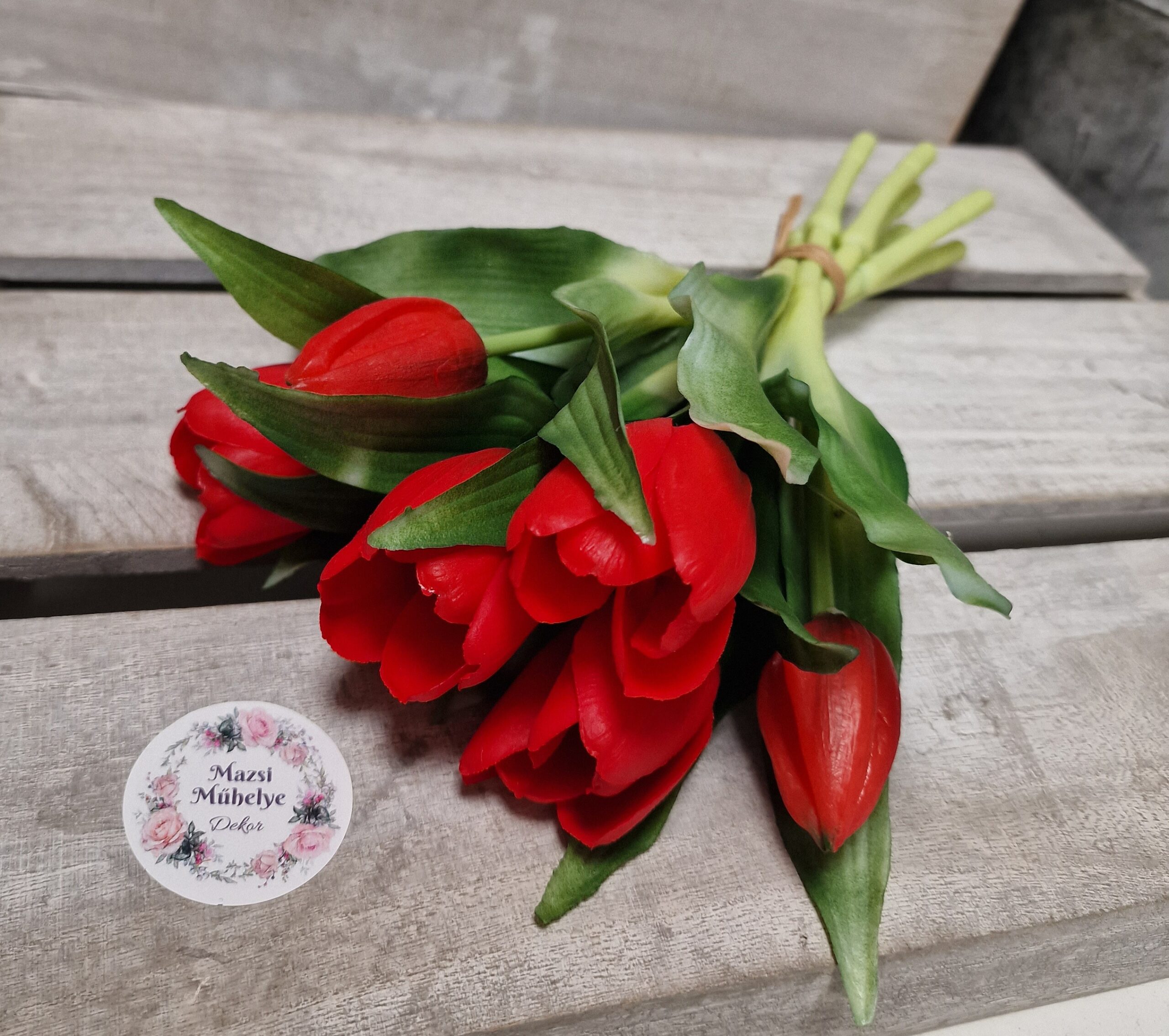 Real Touch csokros tulipán -piros