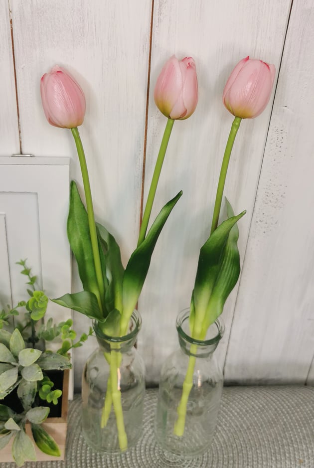 Real Touch realistični gumeni tulipan-puder